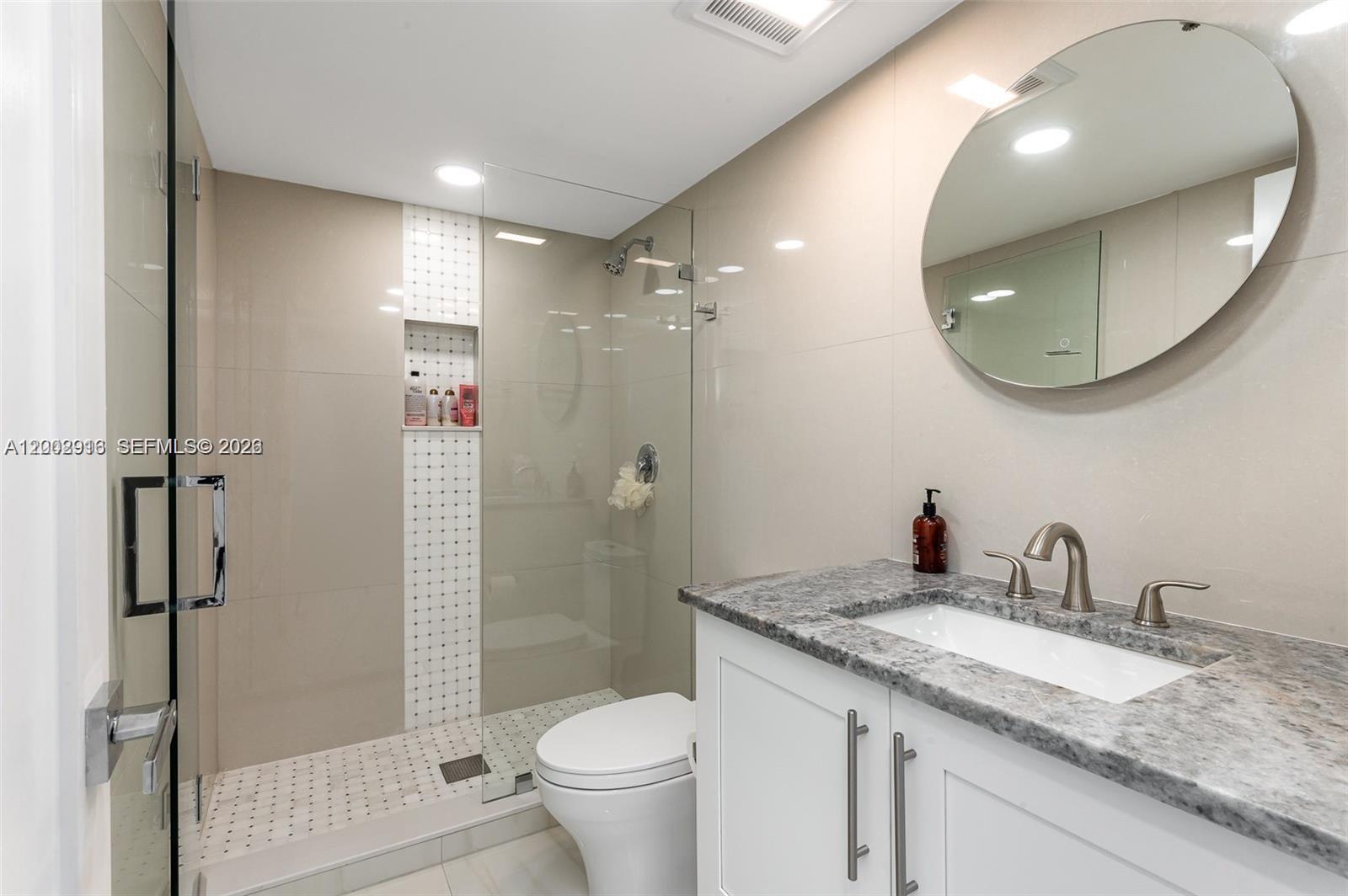 REGENCY HIGHLAND CLUB CON - Residential
