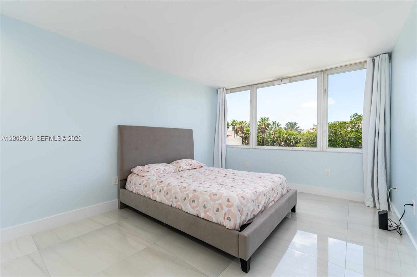 REGENCY HIGHLAND CLUB CON - Residential
