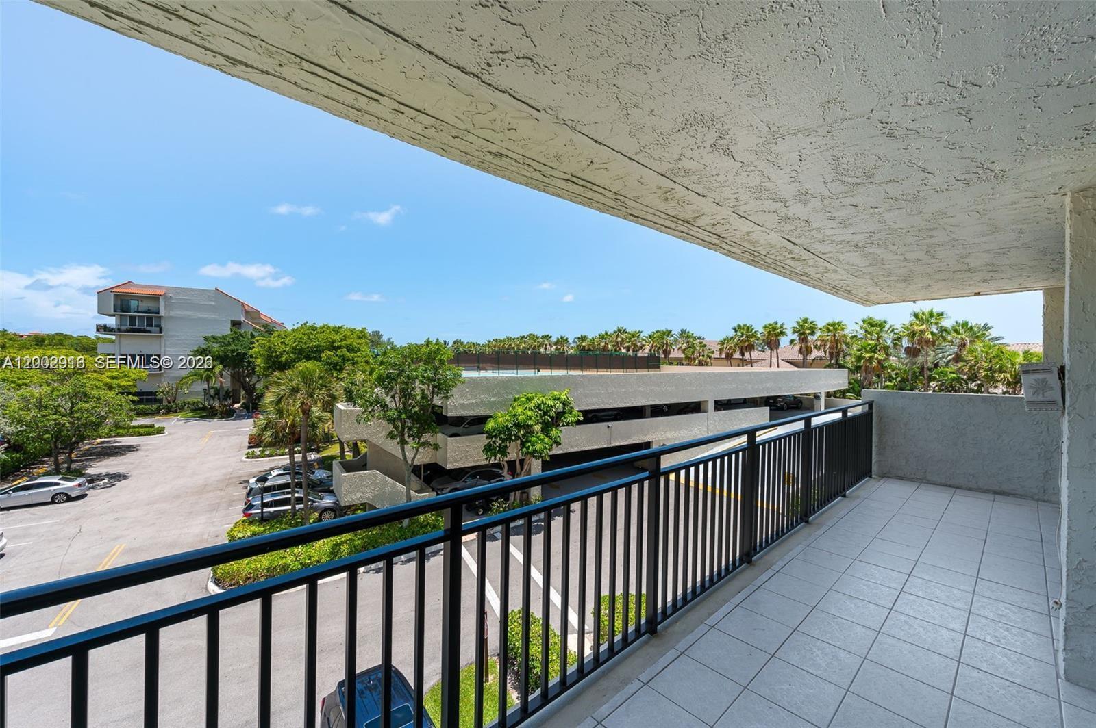 REGENCY HIGHLAND CLUB CON - Residential