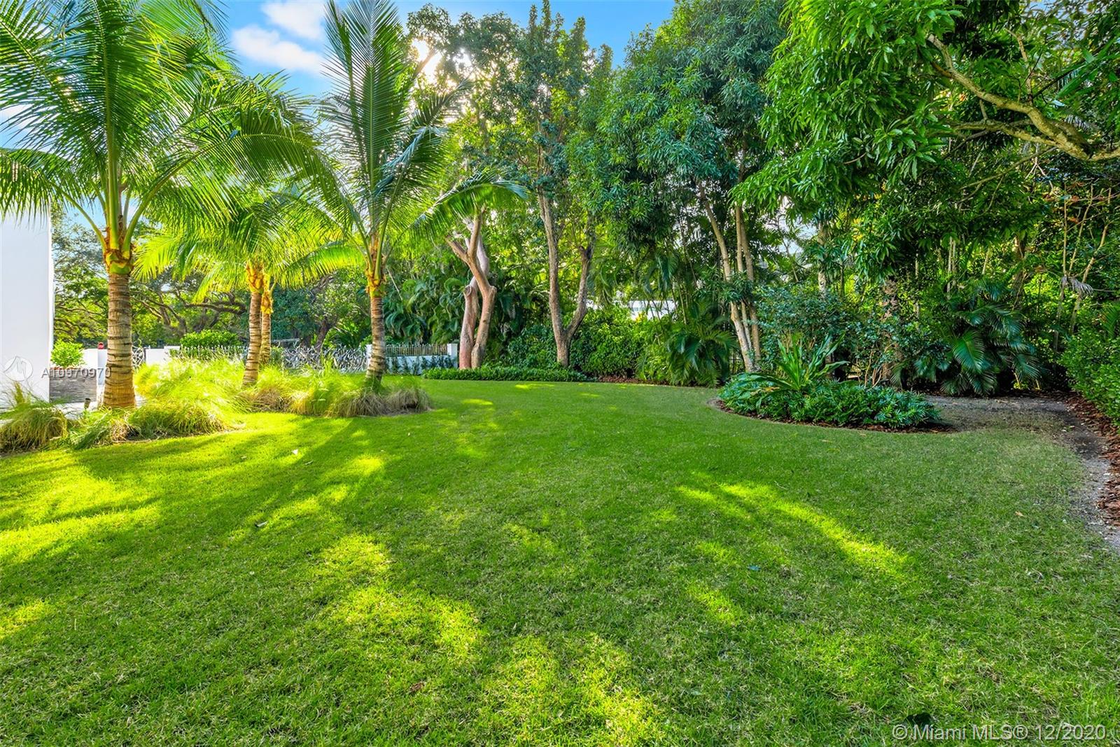 SNAPPER CREEK LAKES SUB - Residential
