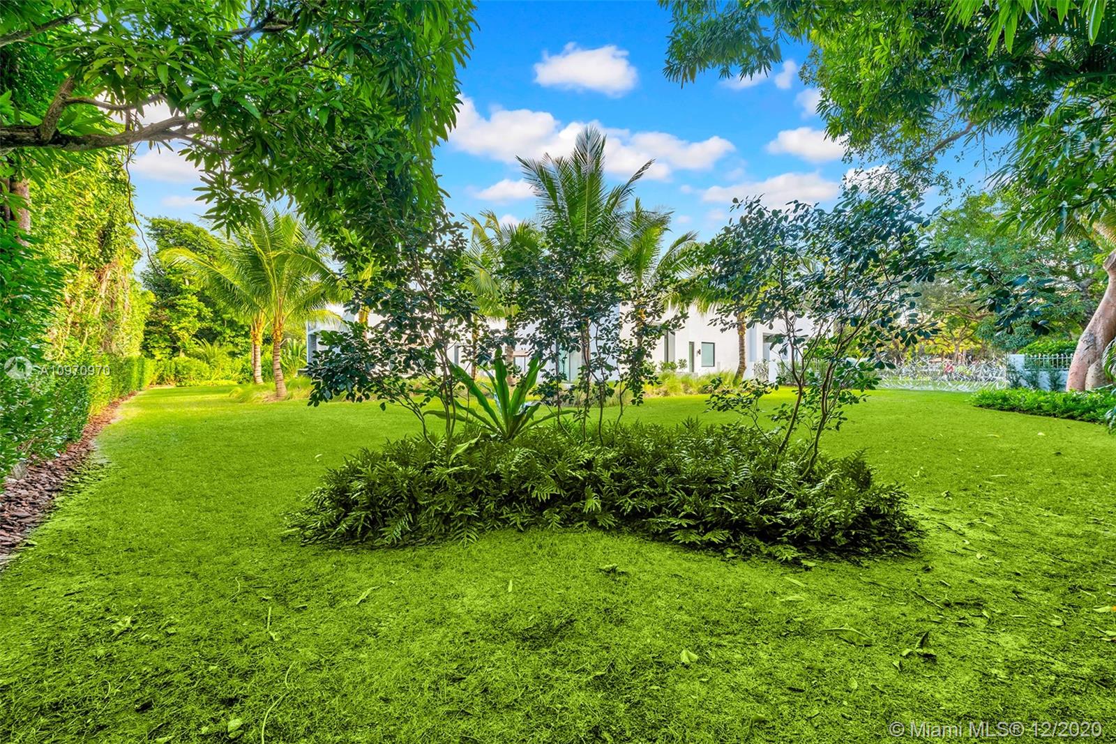 SNAPPER CREEK LAKES SUB - Residential