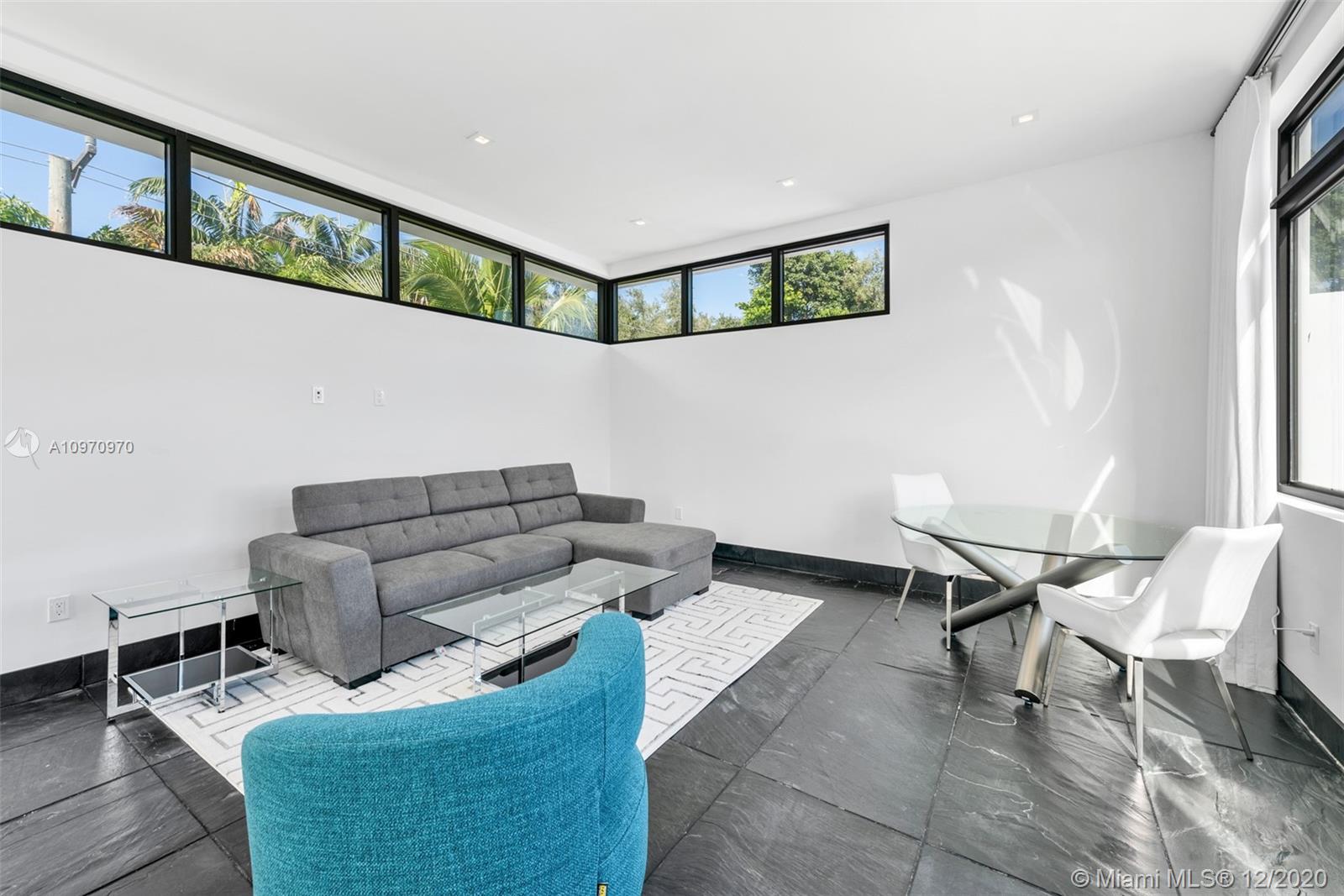 SNAPPER CREEK LAKES SUB - Residential