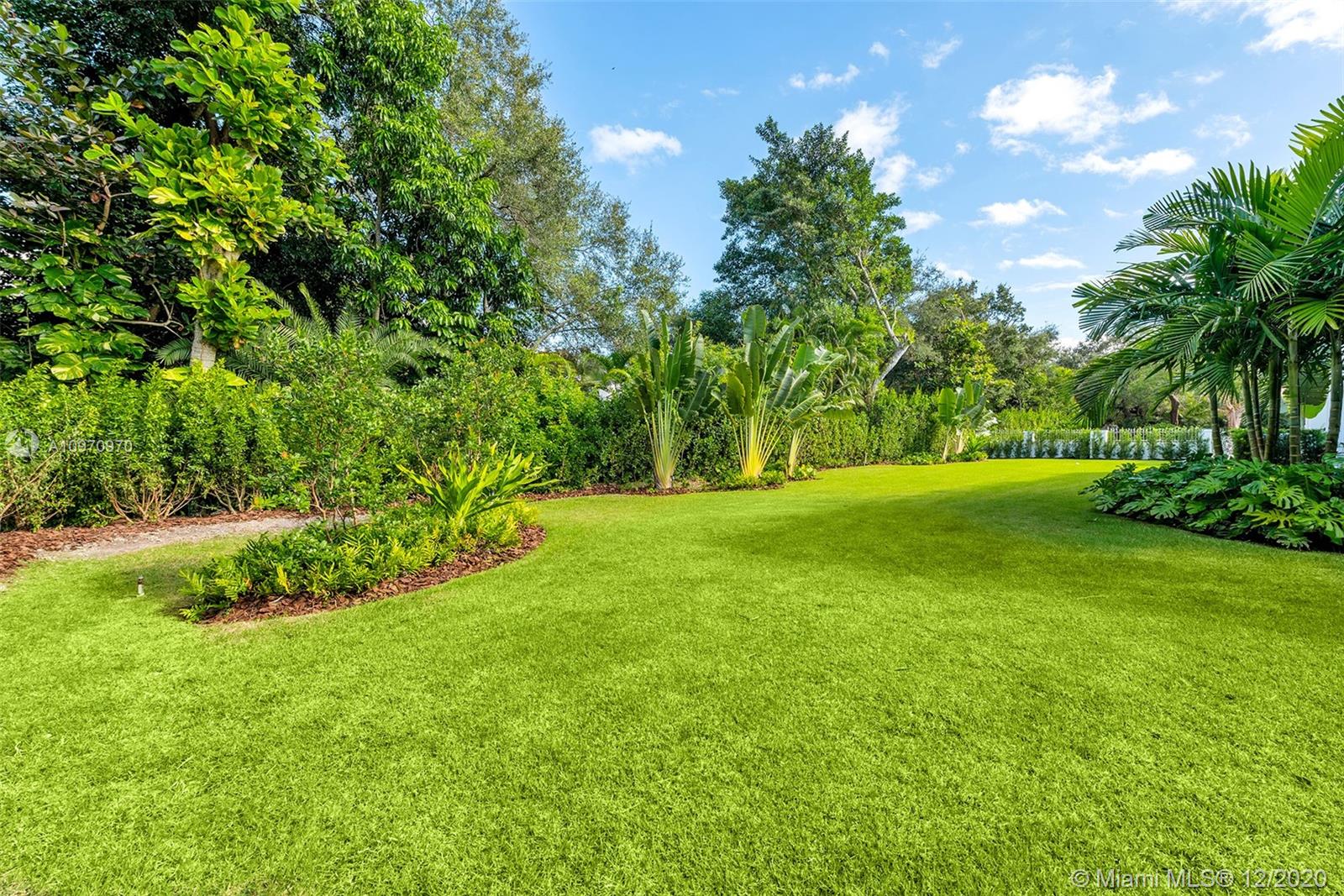 SNAPPER CREEK LAKES SUB - Residential