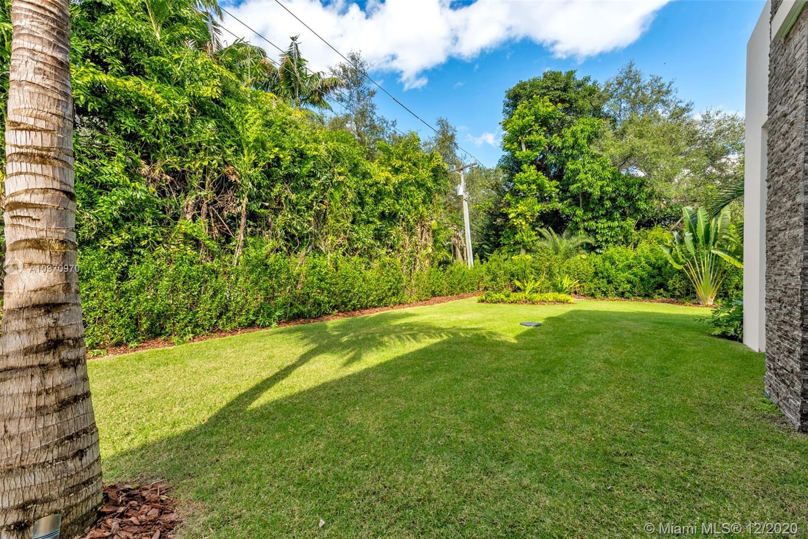 SNAPPER CREEK LAKES SUB - Residential