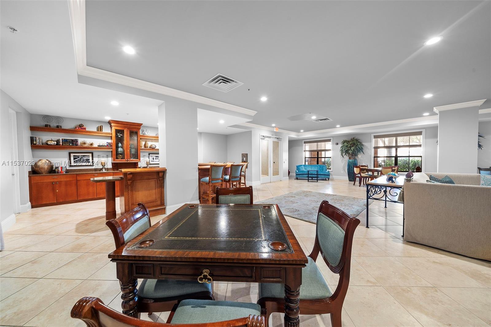 ANDALUSIA CONDO RESIDENCE - Residential