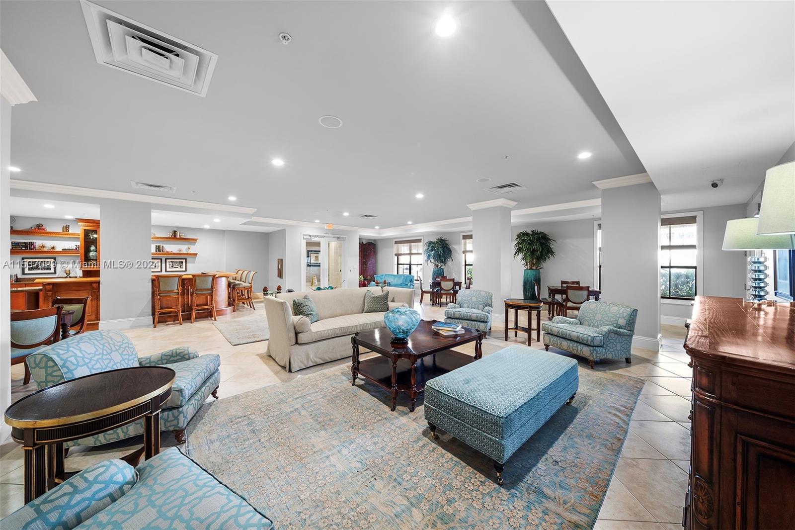ANDALUSIA CONDO RESIDENCE - Residential