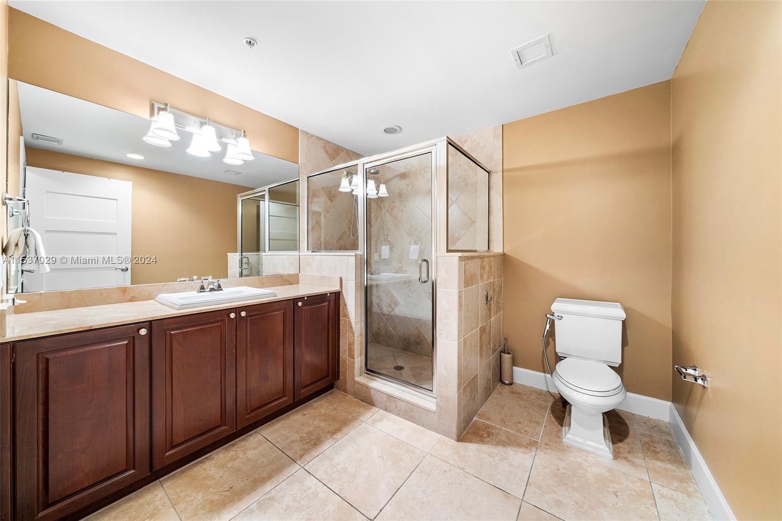 ANDALUSIA CONDO RESIDENCE - Residential