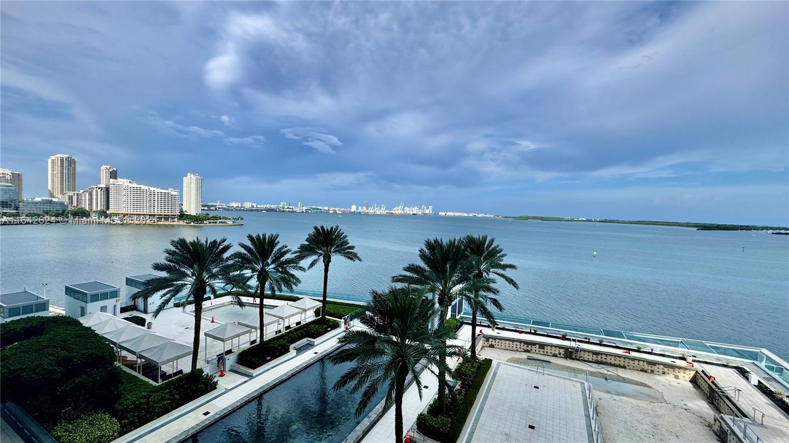 JADE RESIDENCES AT BRICKE - Residential