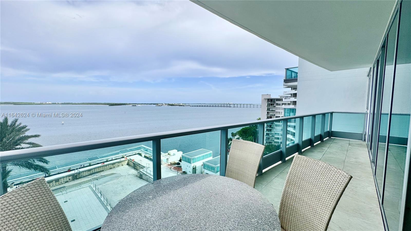 JADE RESIDENCES AT BRICKE - Residential