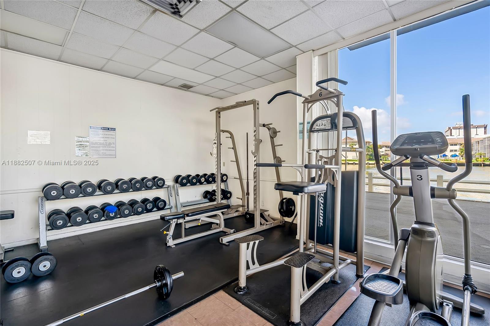 IMPERIAL TOWERS CONDO - Residential