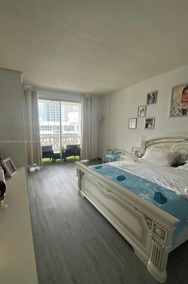 IMPERIAL TOWERS CONDO - Residential
