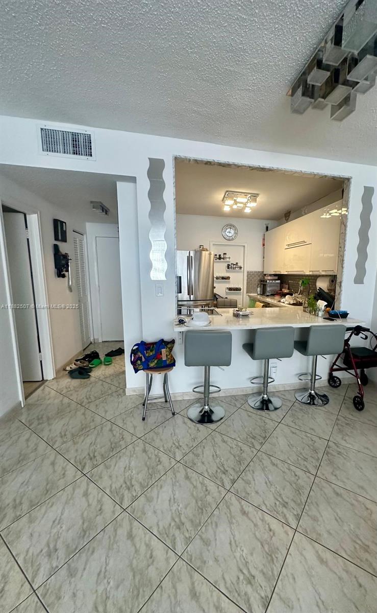 IMPERIAL TOWERS CONDO - Residential