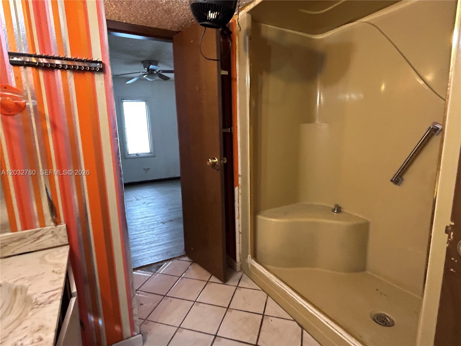 ROYAL PALM ACRES NINTH SE - Residential