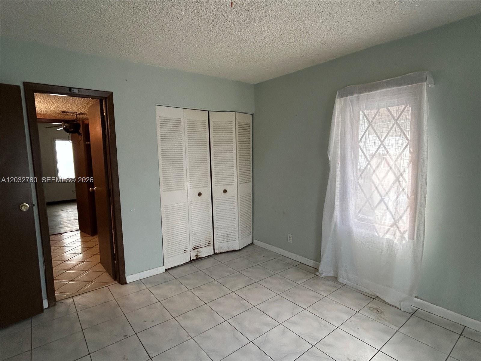 ROYAL PALM ACRES NINTH SE - Residential