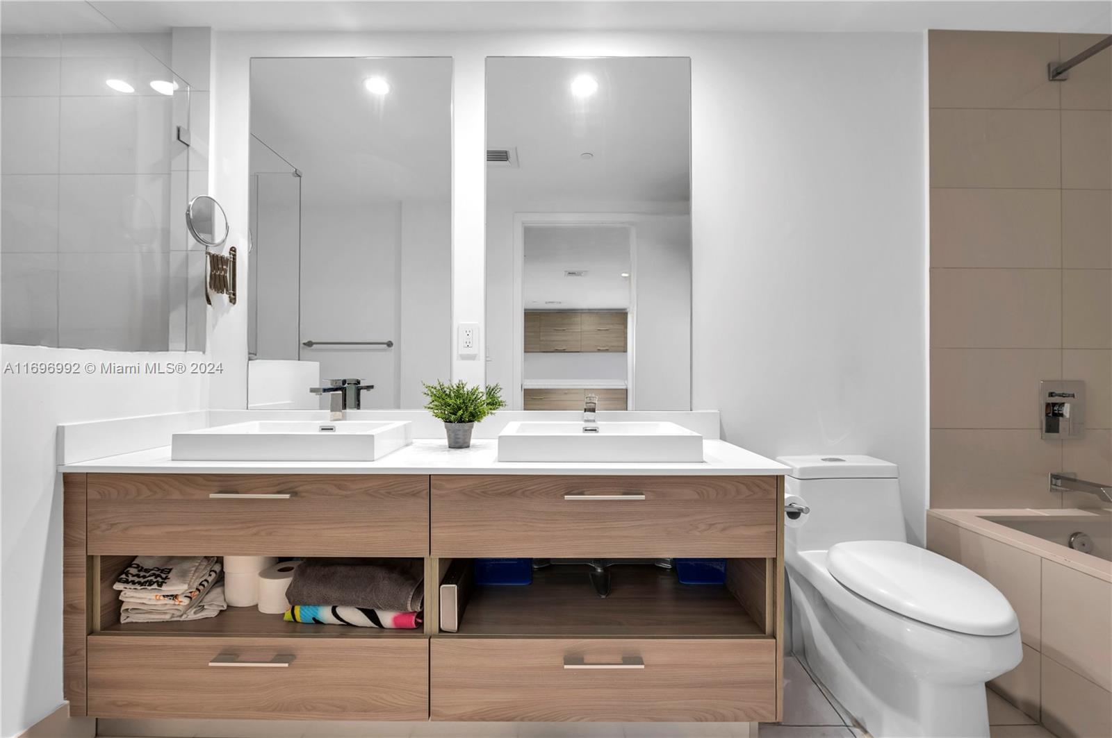 1300 S MIAMI AVENUE CONDO - Residential