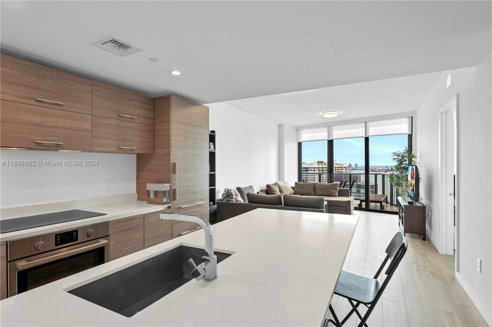 1300 S MIAMI AVENUE CONDO - Residential