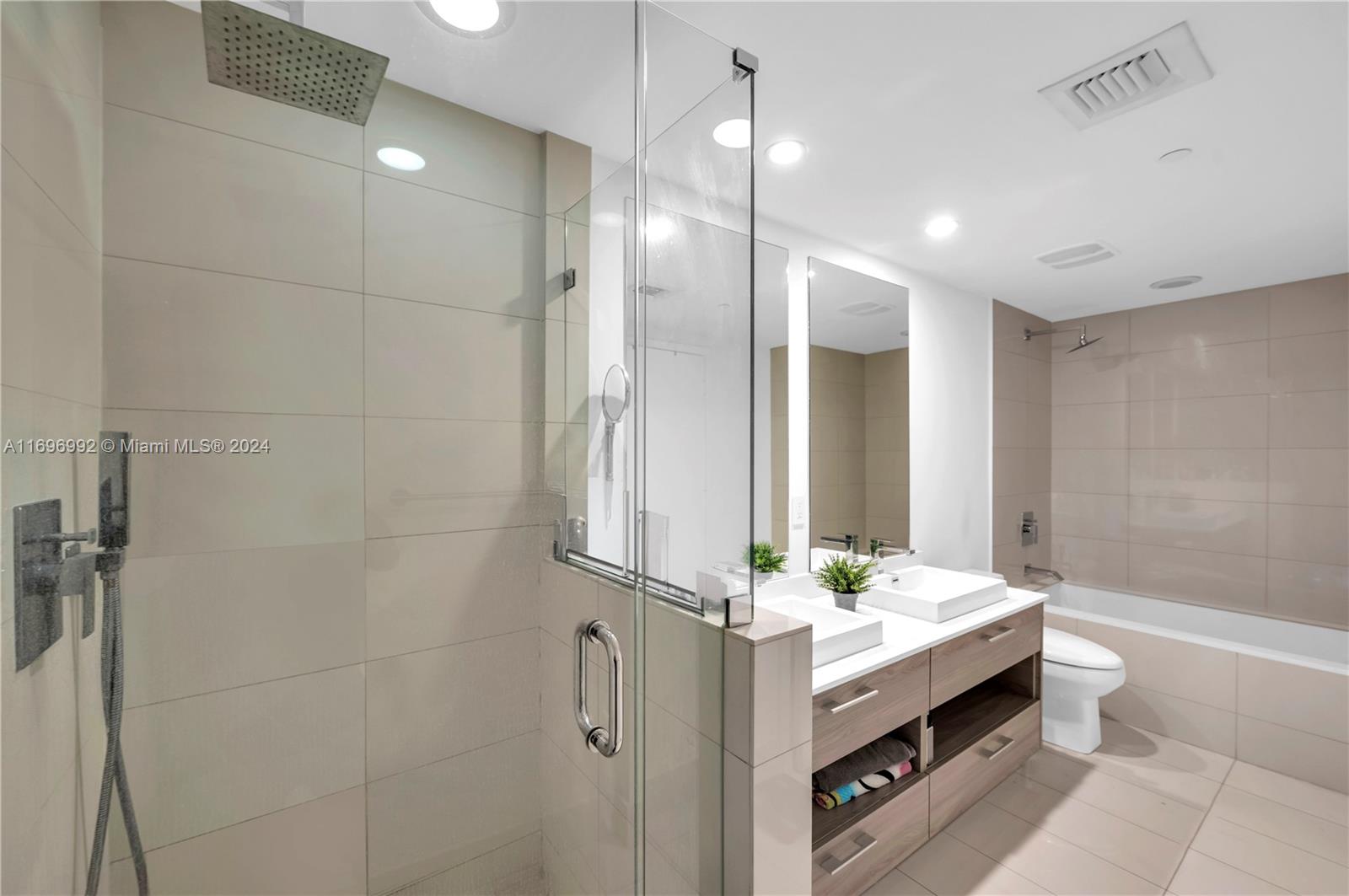 1300 S MIAMI AVENUE CONDO - Residential