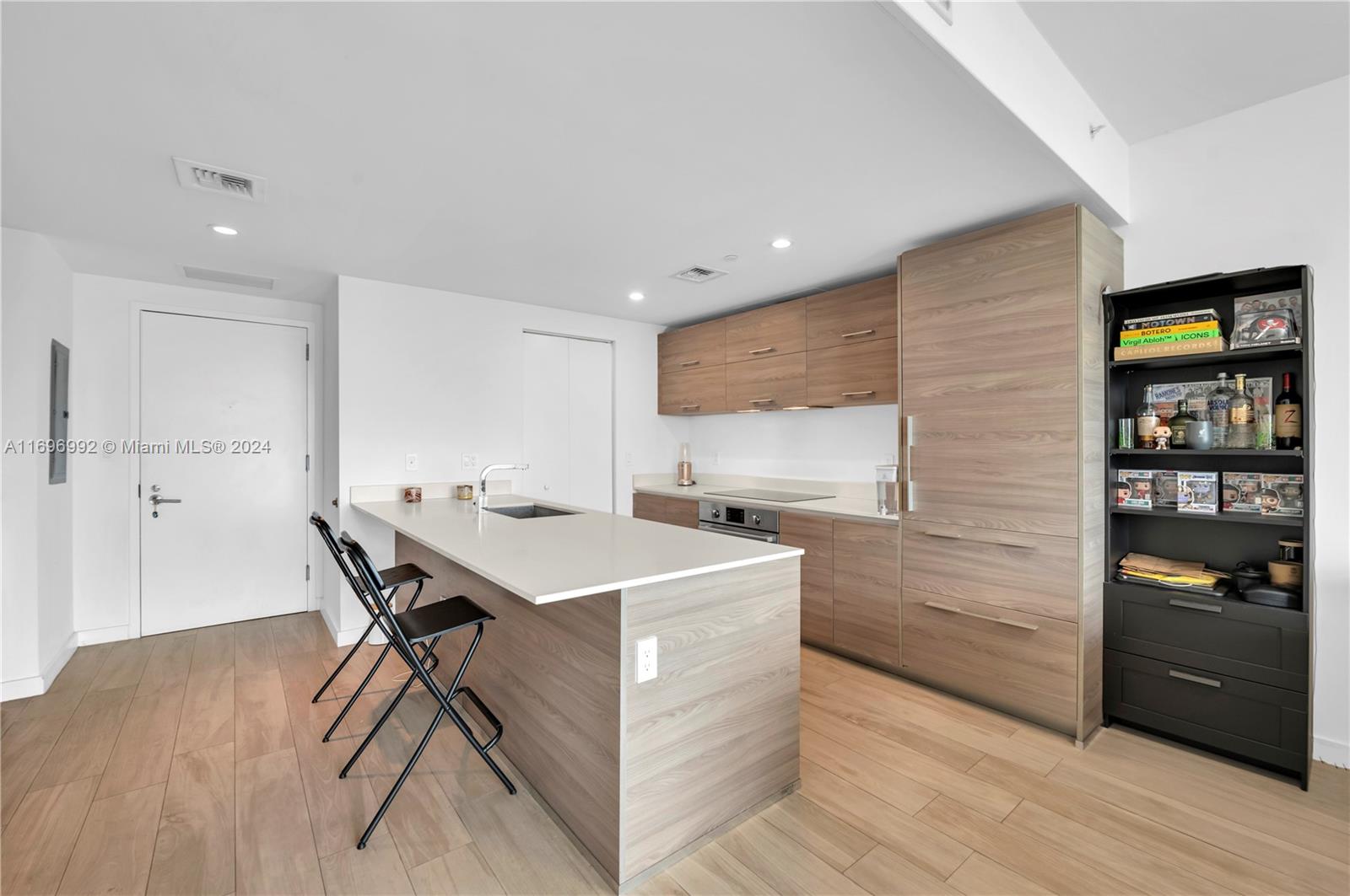 1300 S MIAMI AVENUE CONDO - Residential