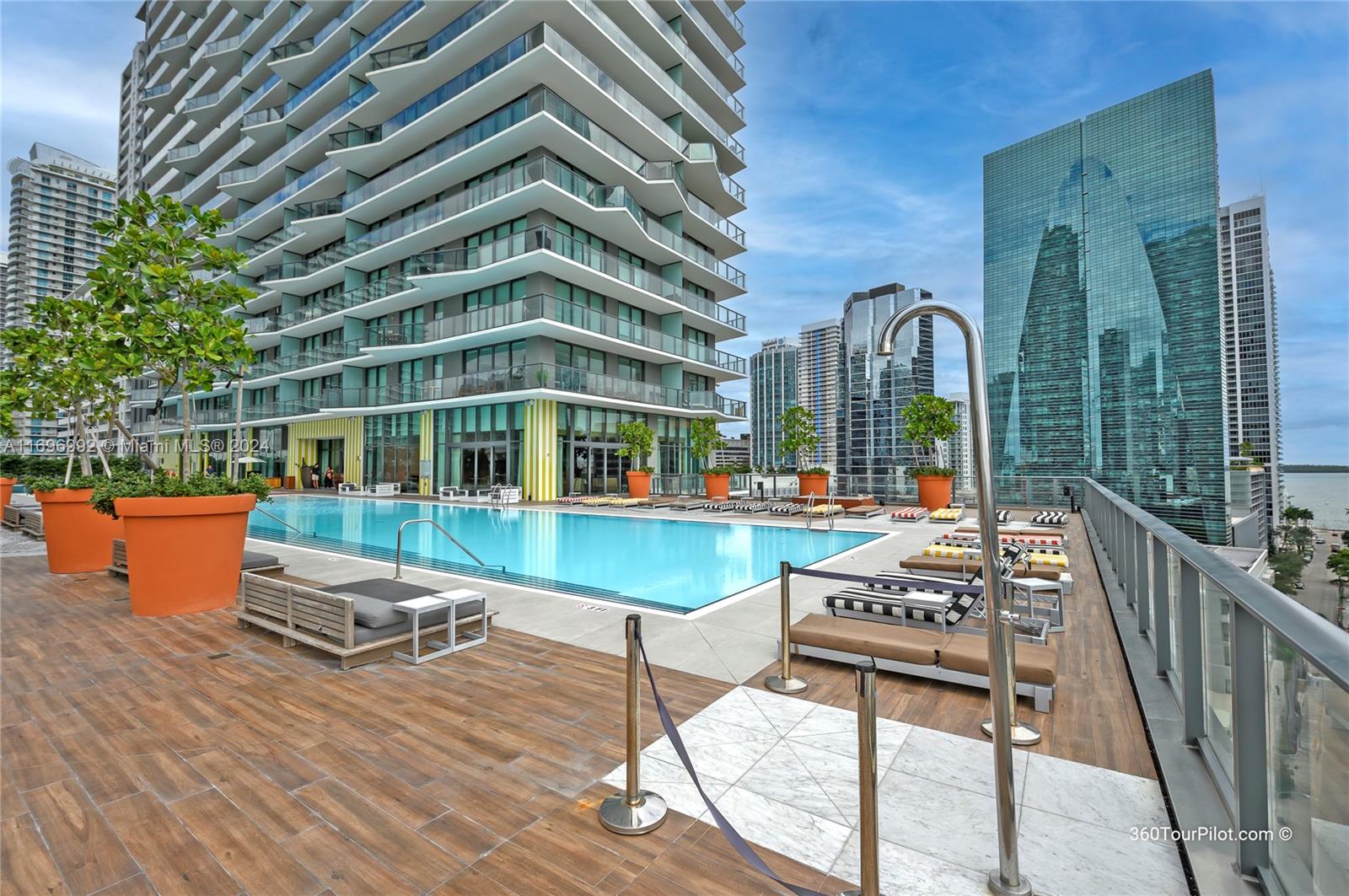 1300 S MIAMI AVENUE CONDO - Residential