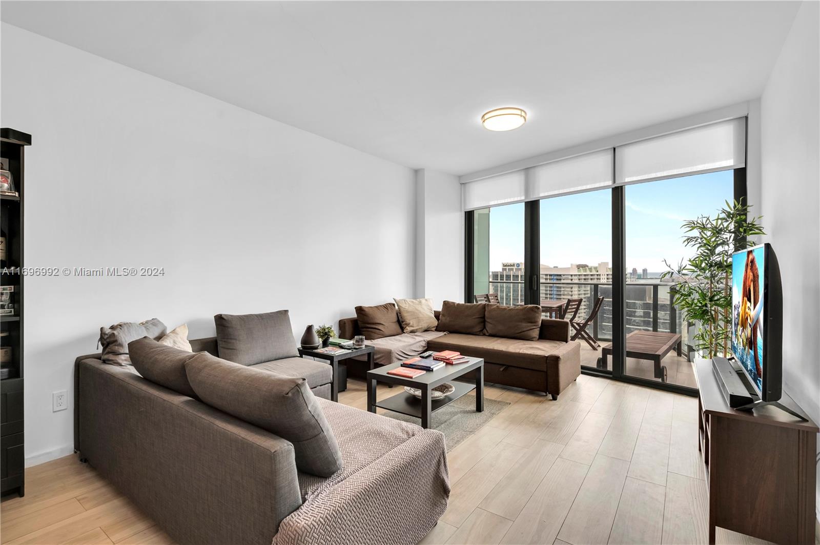 1300 S MIAMI AVENUE CONDO - Residential