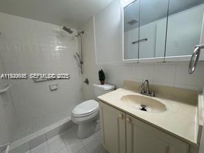 NEW HAMPTON AT CENTURY VI - Residential Lease