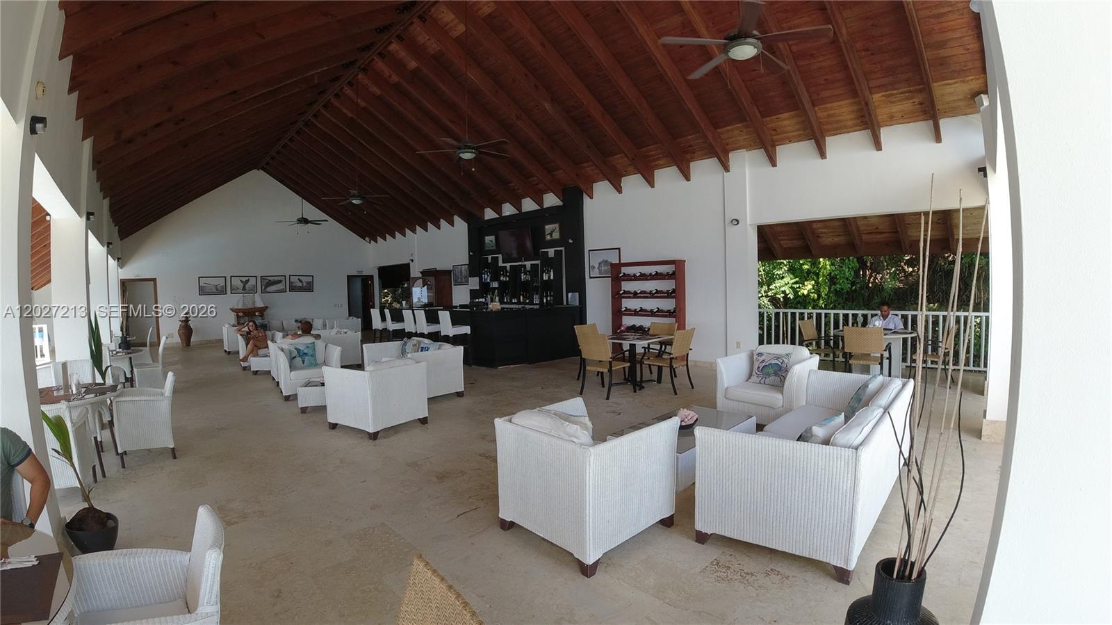 Los Naranjos - Residential