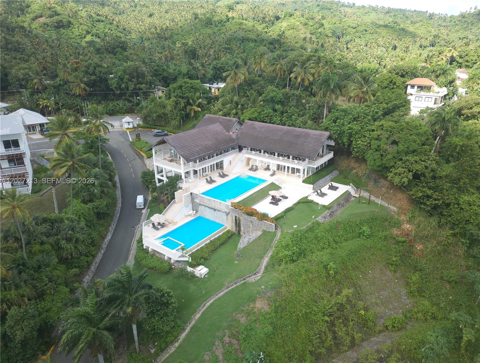 Los Naranjos - Residential