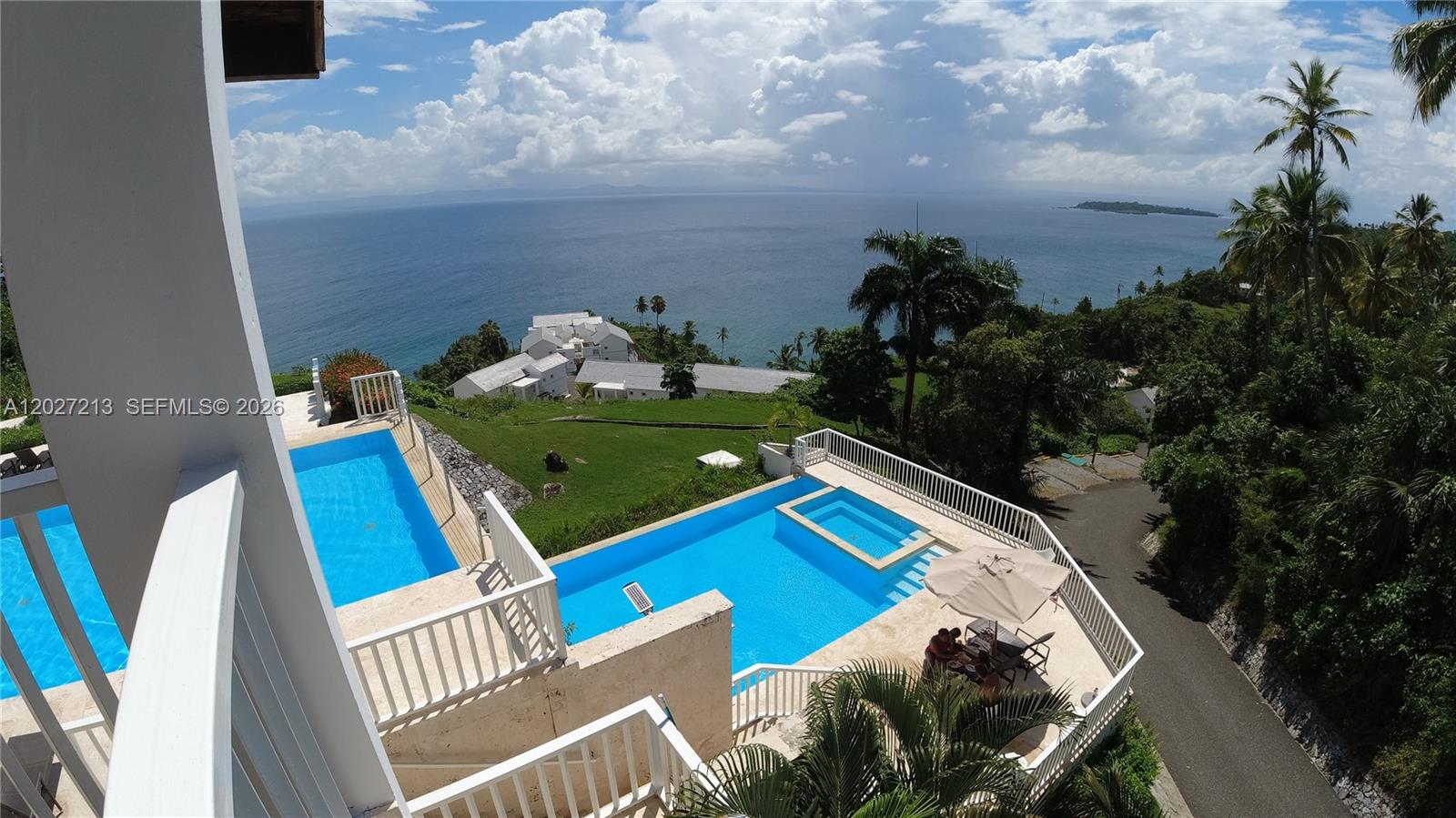Los Naranjos - Residential