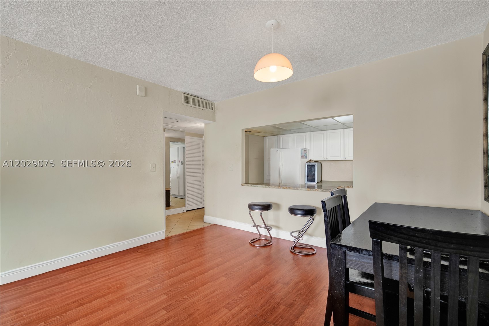 OCEANVIEW BUILDING A COND - Residential