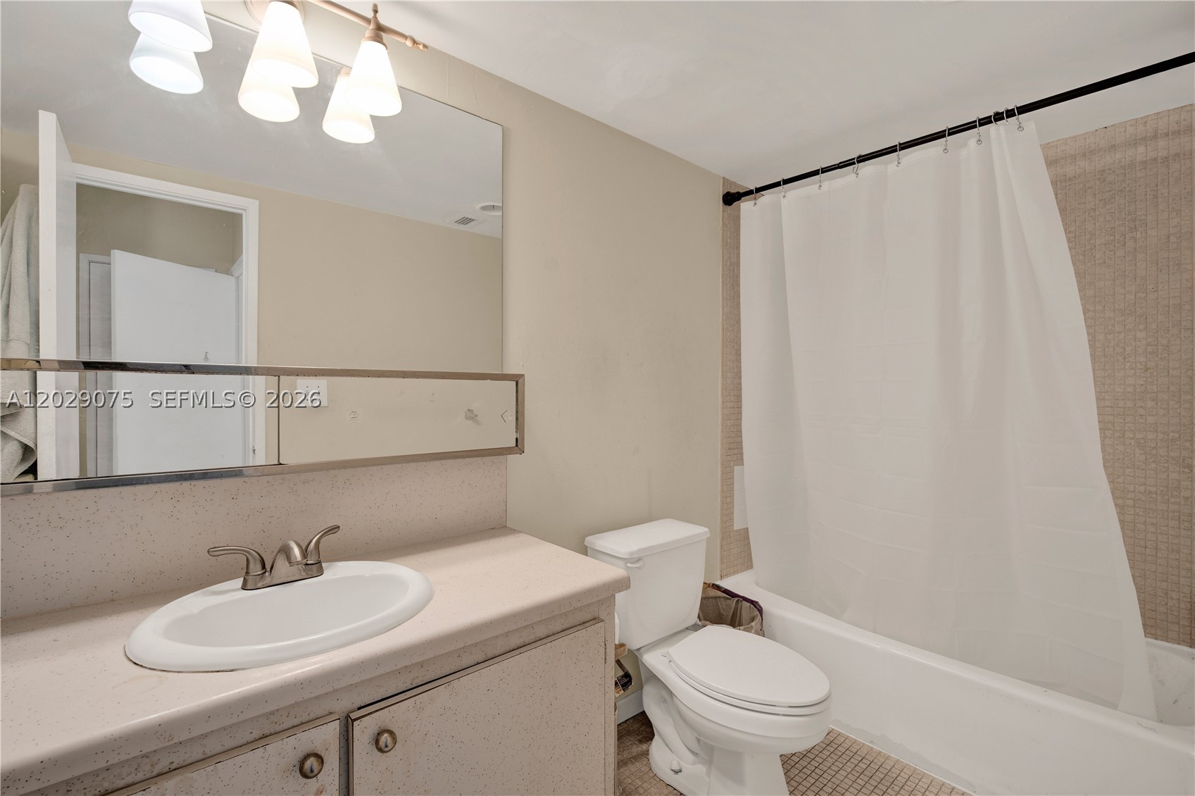 OCEANVIEW BUILDING A COND - Residential