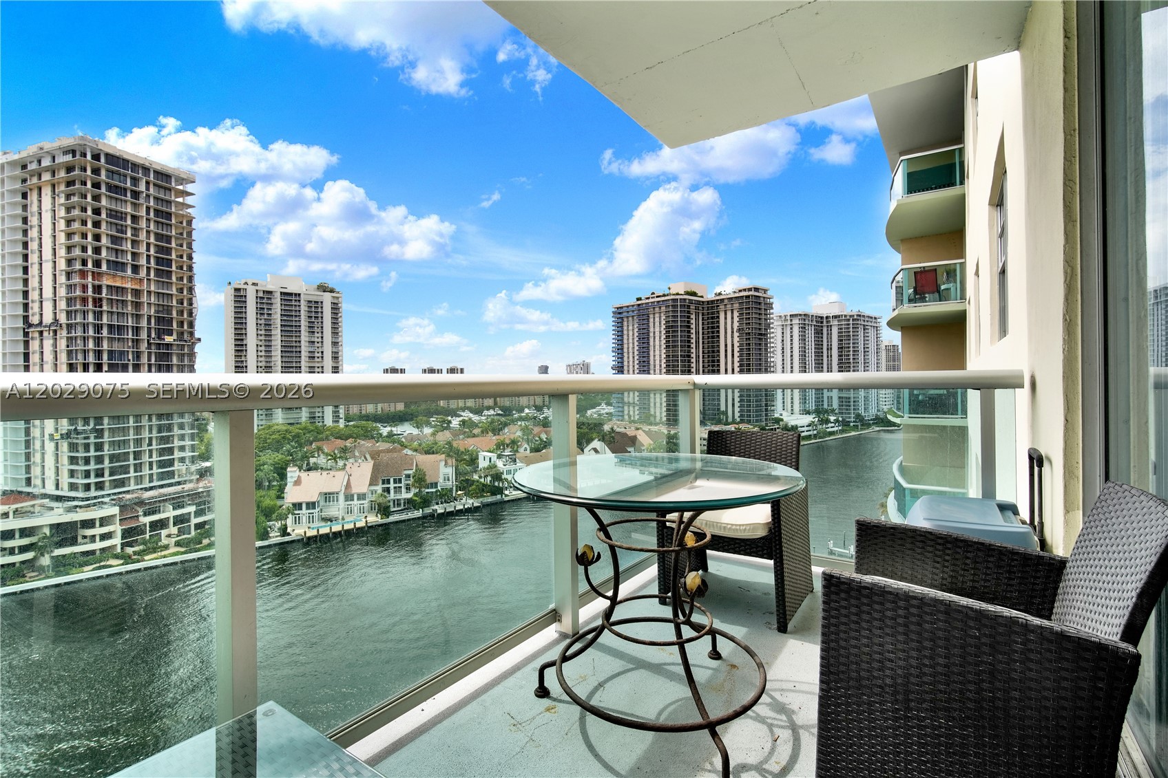OCEANVIEW BUILDING A COND - Residential