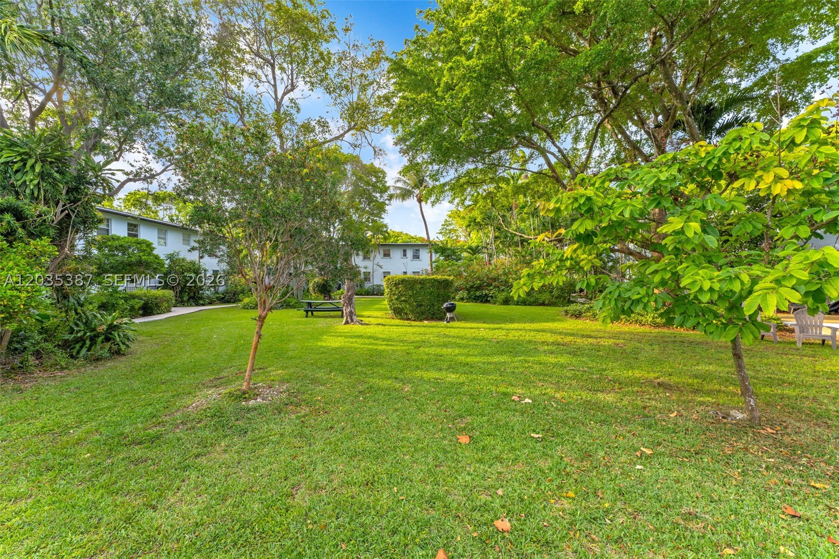 PATHWAYS CONDO - Residential