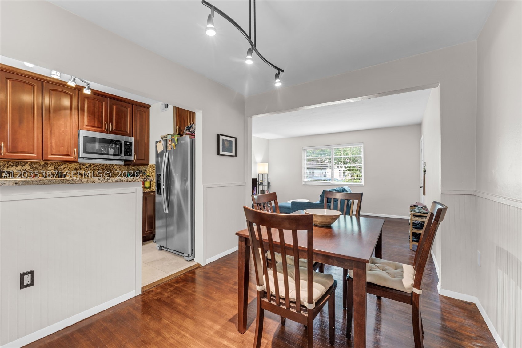 PATHWAYS CONDO - Residential
