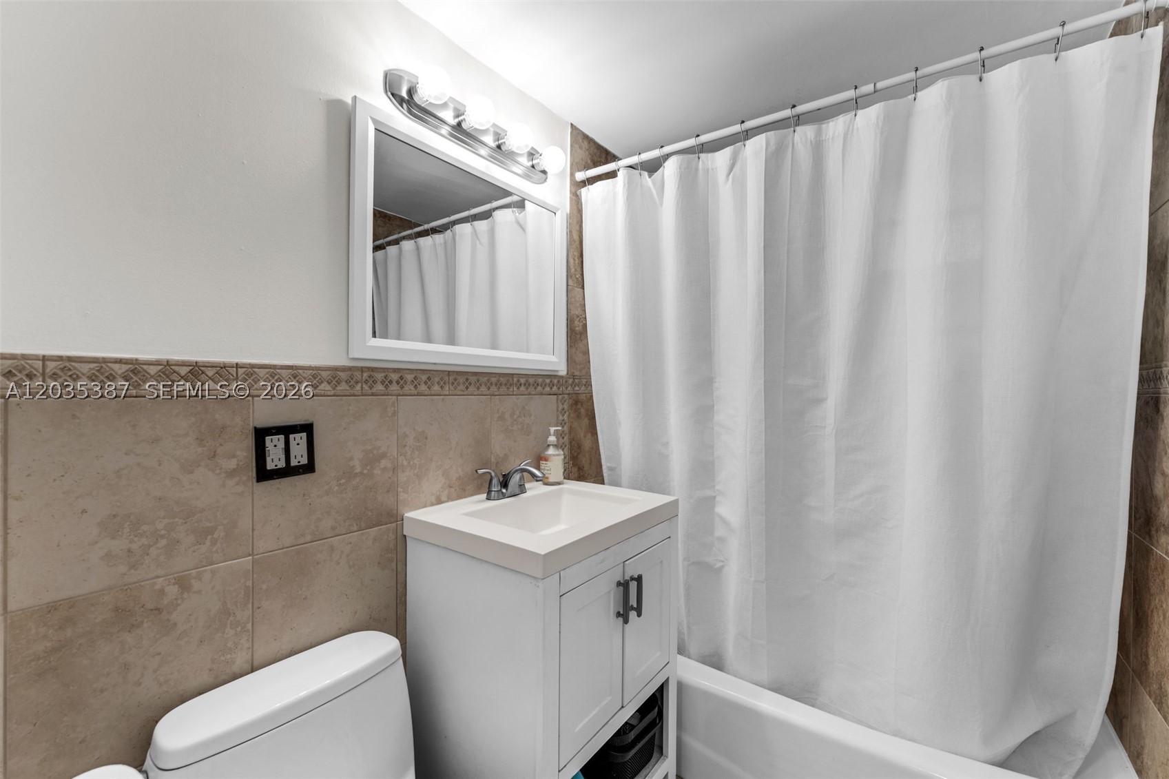 PATHWAYS CONDO - Residential