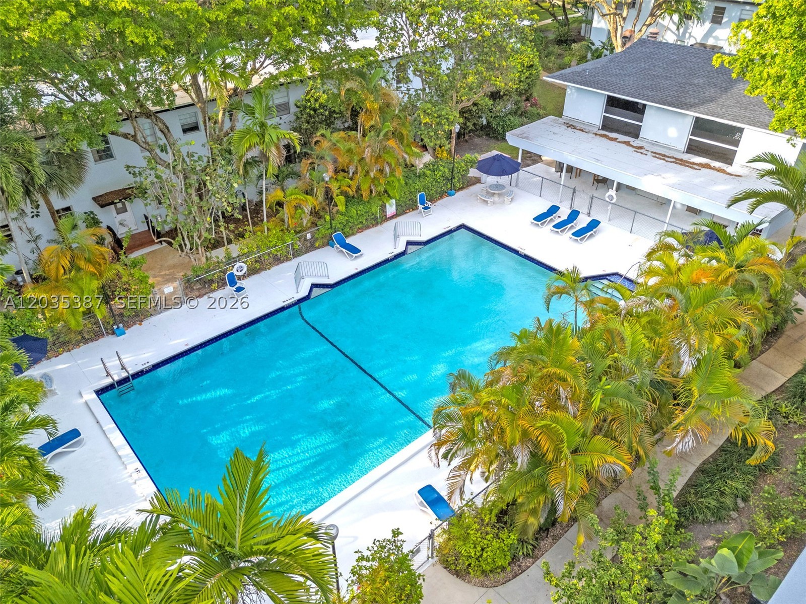 PATHWAYS CONDO - Residential