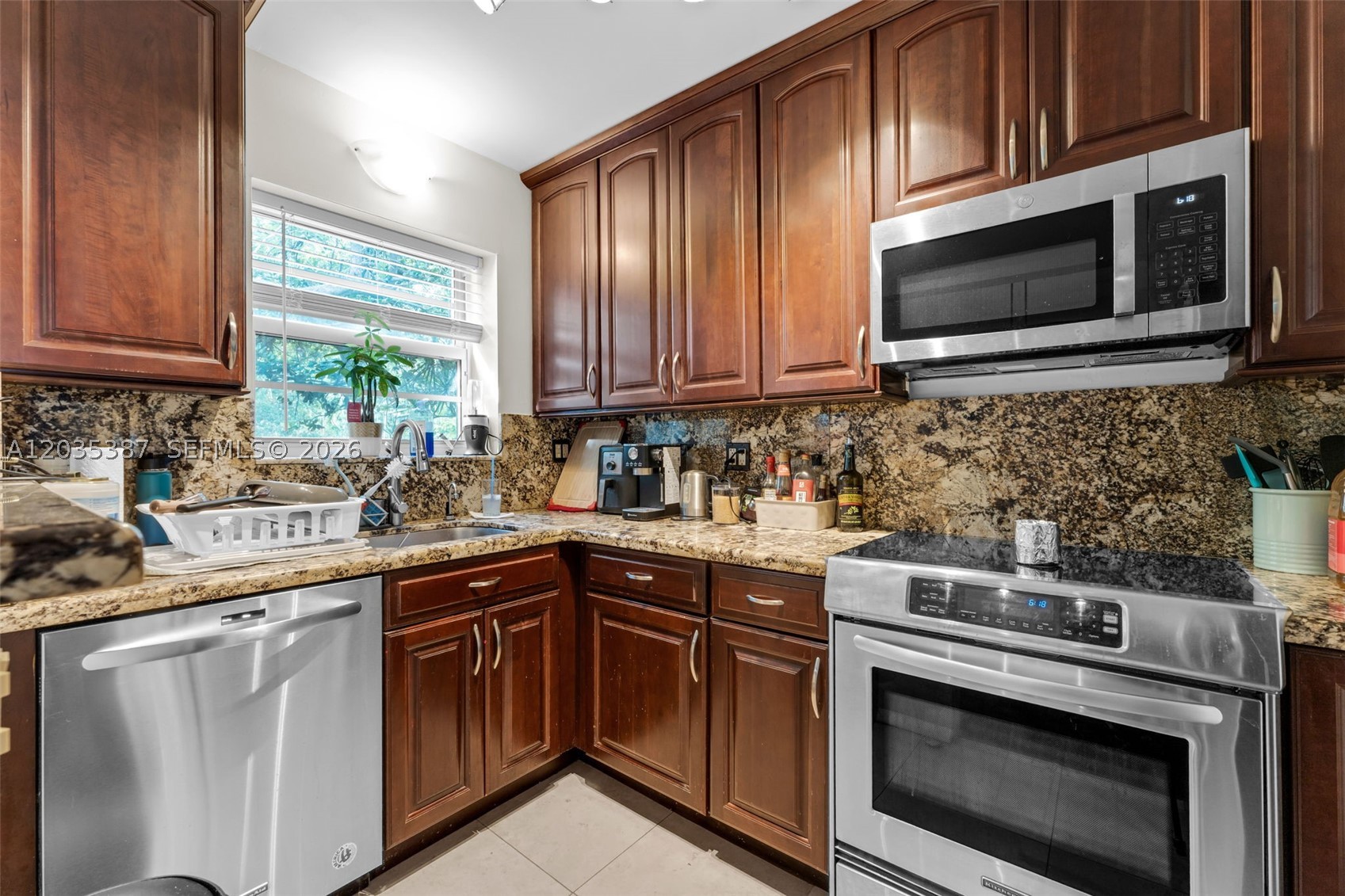 PATHWAYS CONDO - Residential