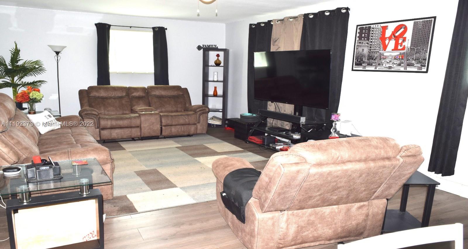 BELL GARDENS - Residential