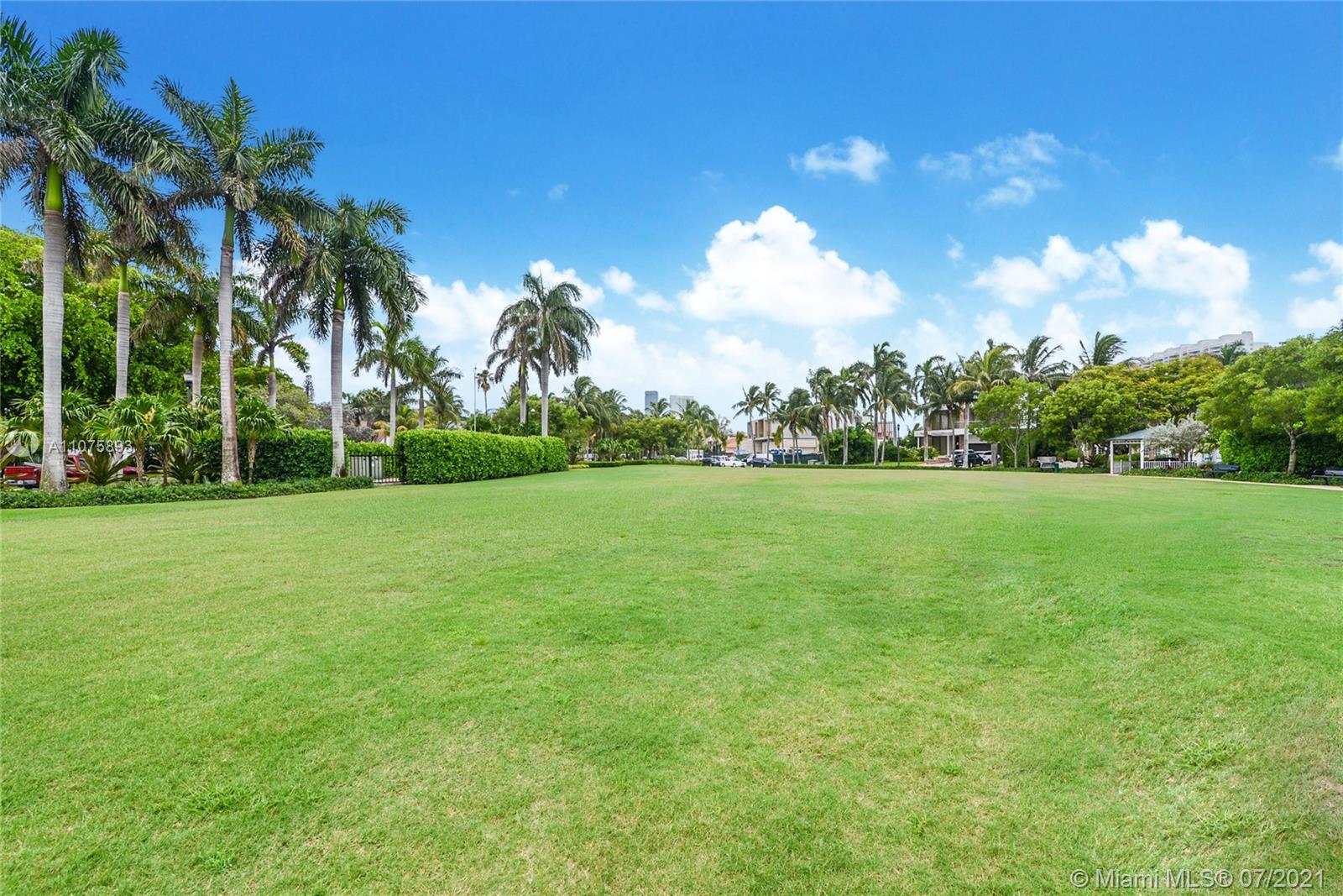 GOLDEN BEACH SEC F - Residential