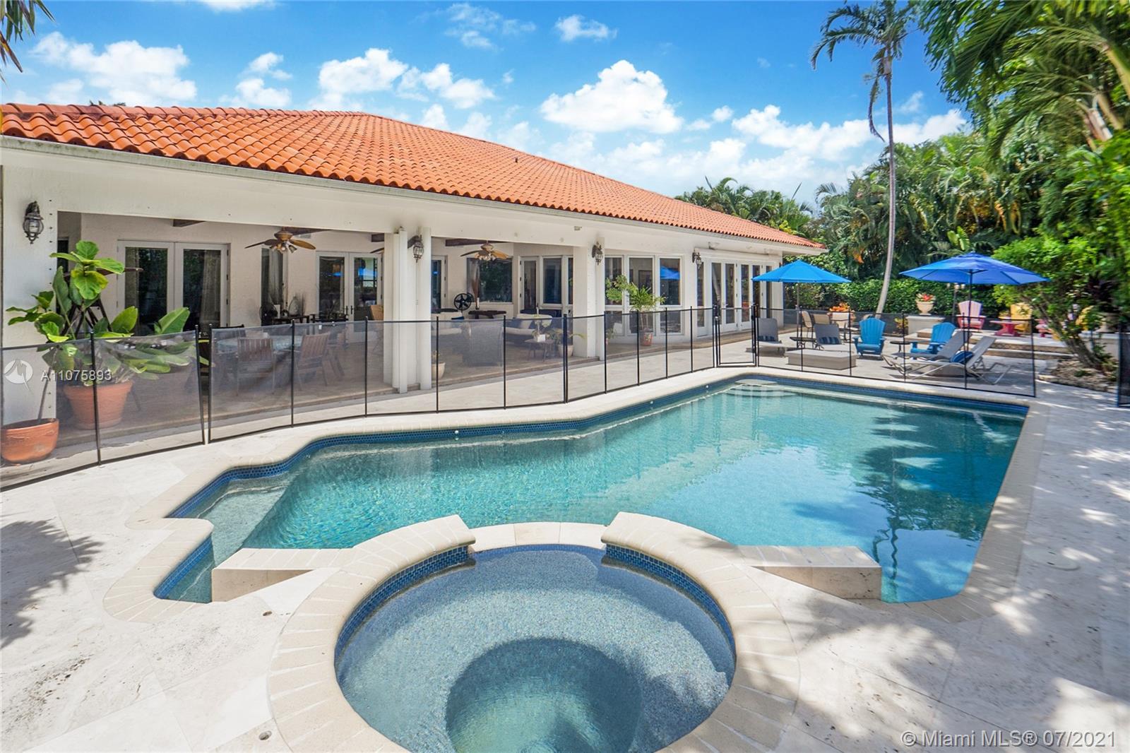 GOLDEN BEACH SEC F - Residential