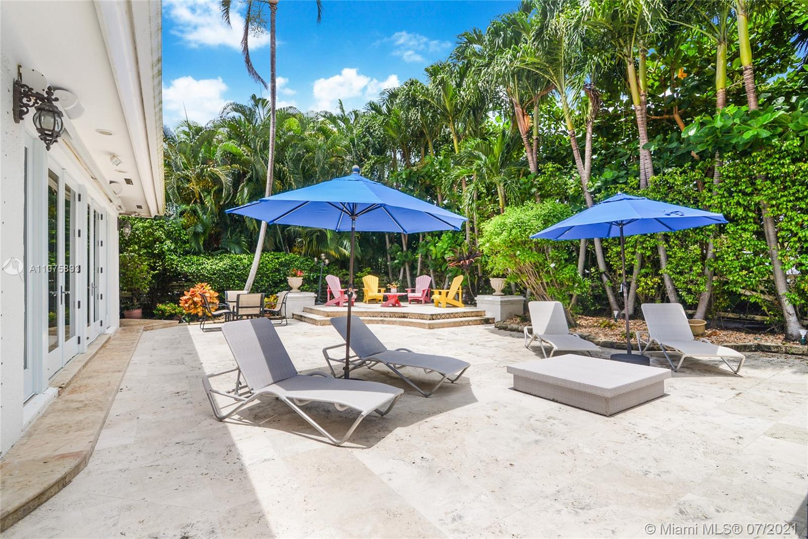 GOLDEN BEACH SEC F - Residential