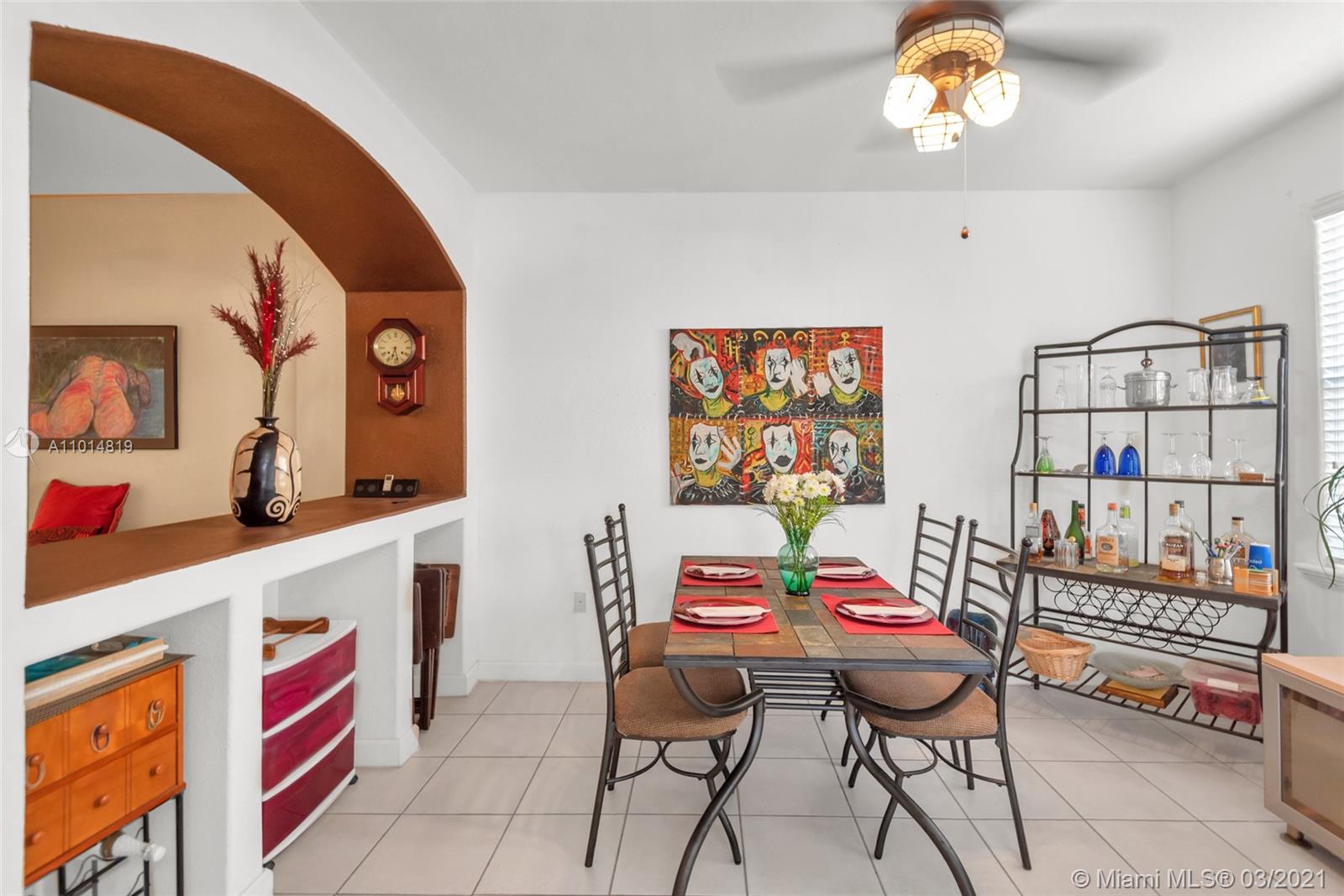 DORAL SOUTHEAST PATIO-HOM - Residential