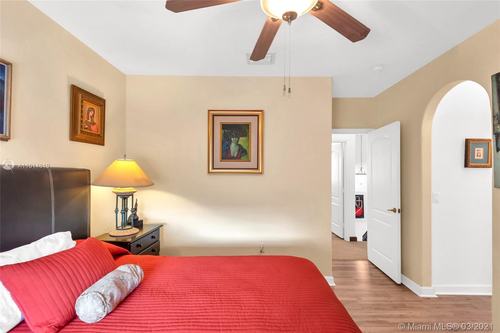 DORAL SOUTHEAST PATIO-HOM - Residential