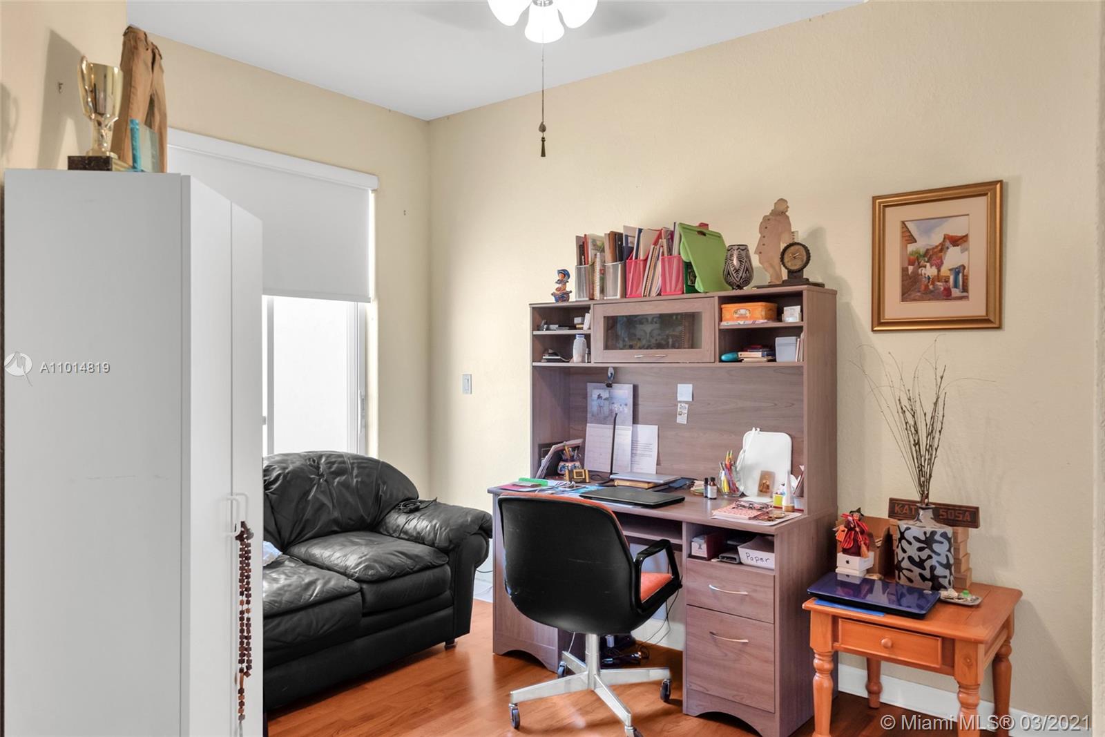 DORAL SOUTHEAST PATIO-HOM - Residential