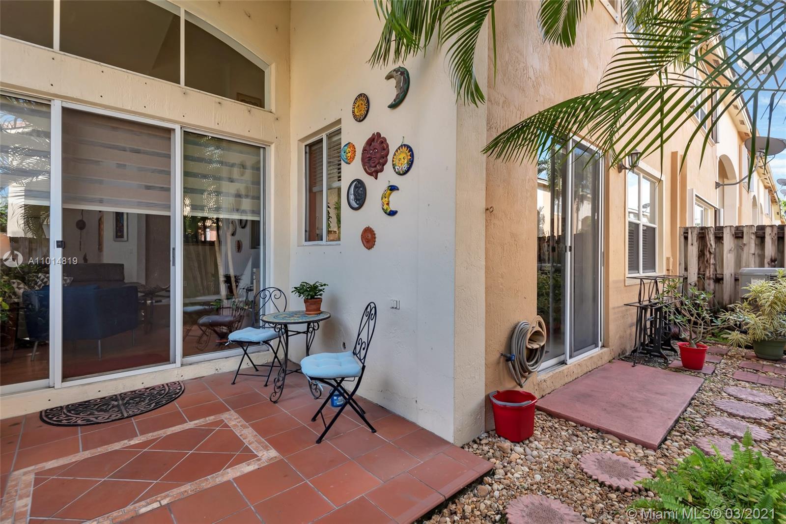DORAL SOUTHEAST PATIO-HOM - Residential