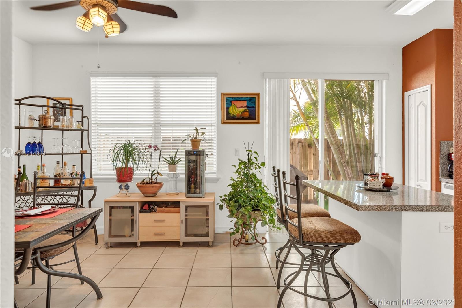 DORAL SOUTHEAST PATIO-HOM - Residential