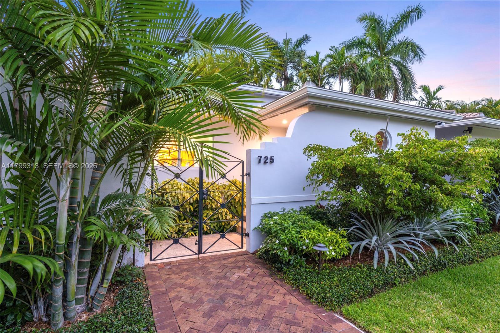 CORAL GABLES RIVIERA SEC - Residential