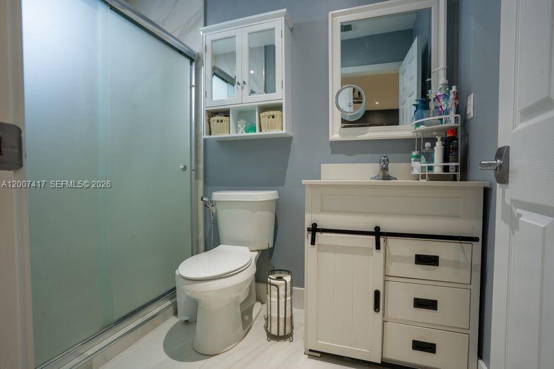 HIALEAH ESTATES - Residential