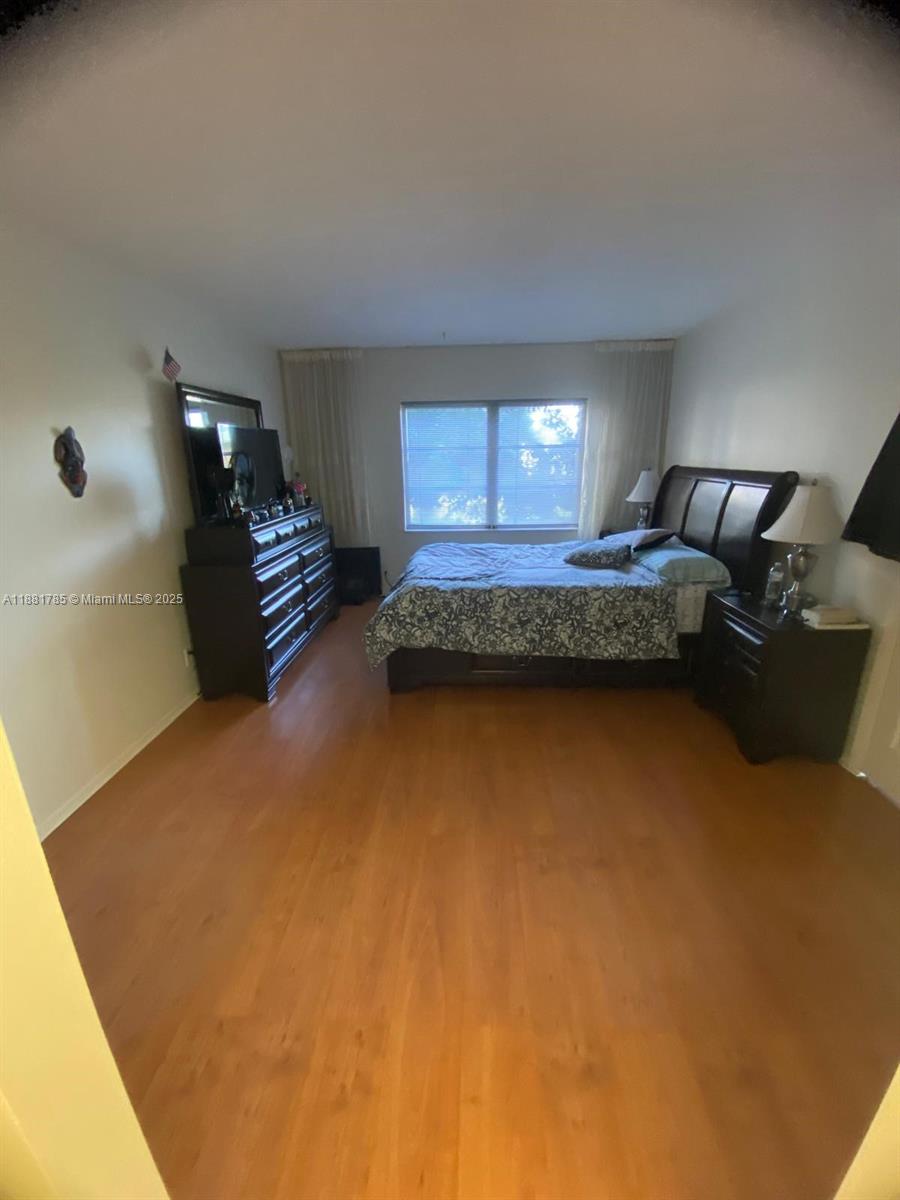 Welcome to your new home at 200 Diplomat Parkway, Hallandale Beach! This spacious 1-bedroom, 1.5-bathroom condo offers the perfect combination of comfort, convenience, and lifestyle. Ideally located just minutes from the beach, Aventura Mall, Gulfstream Park, restaurants, and major highways, this property is perfect for both living and investing.

Enjoy a bright and open floor plan with a large living area, plenty of natural light, and a private balcony. The master bedroom features generous closet space and an en-suite bathroom, while the additional half bath provides extra convenience for guests. The building offers great amenities, including a pool, a fitness center, and a secure lobby.

Don’t miss this excellent opportunity to own a property in one of Hallandale Beach.