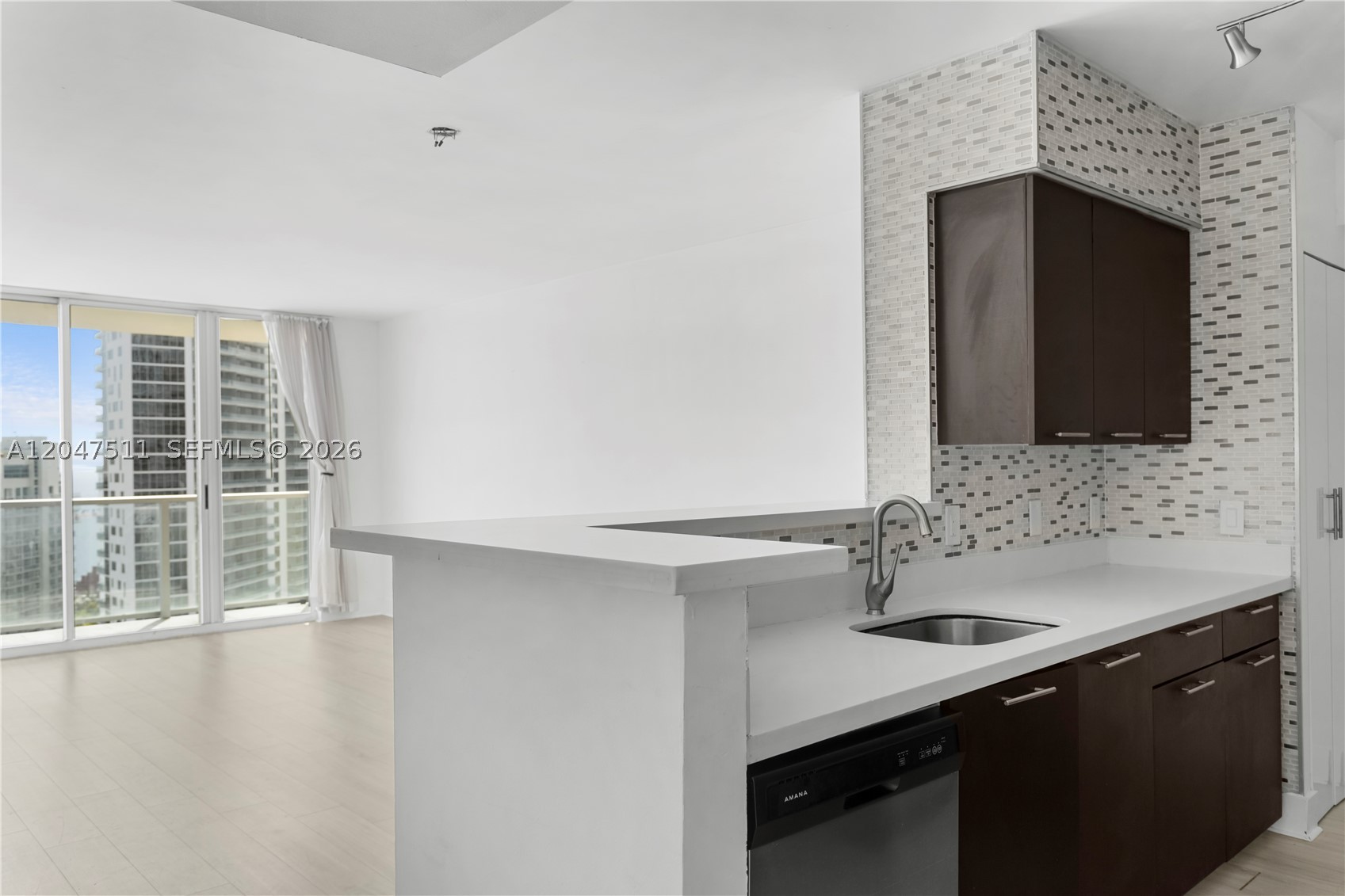 THE MARK ON BRICKELL COND - Residential