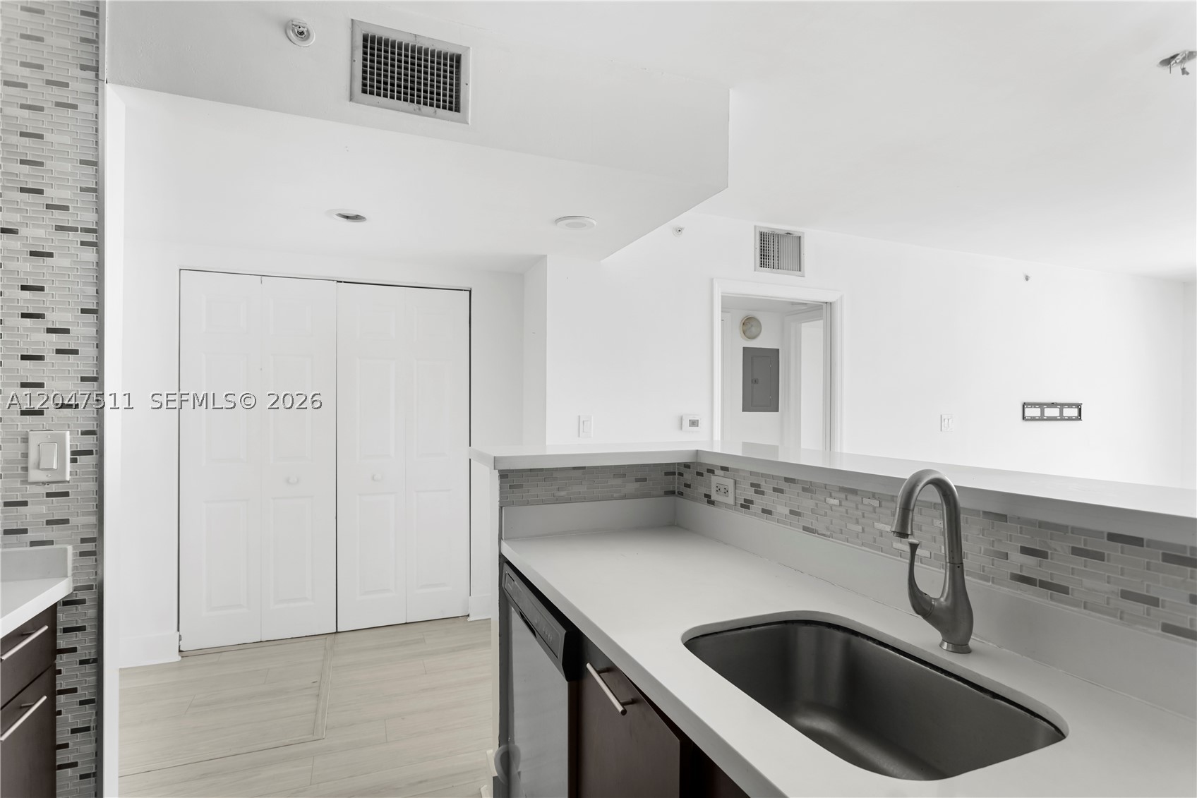 THE MARK ON BRICKELL COND - Residential